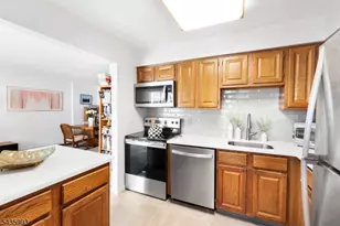 125 Smith Field Ct Ondo, Bernards Township, NJ 07920 - Photo 3