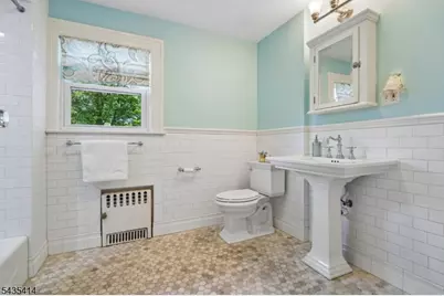 120 Buckingham Rd, Montclair, NJ 07043 - Photo 25