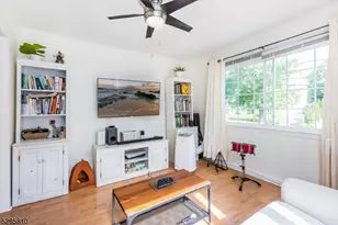 33 Linden Ave, Montclair, NJ 07042 - Photo 5