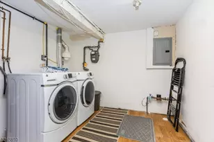 33 Linden Ave, Montclair, NJ 07042 - Photo 23