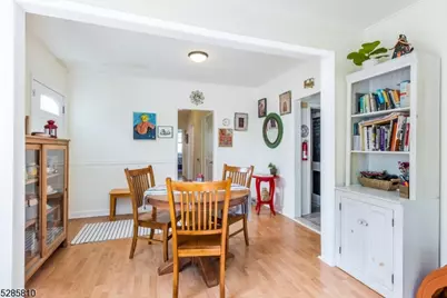 33 Linden Ave, Montclair, NJ 07042 - Photo 9