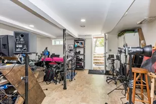 33 Linden Ave, Montclair, NJ 07042 - Photo 21