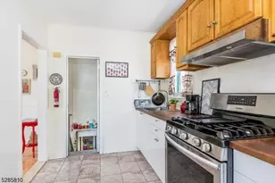 33 Linden Ave, Montclair, NJ 07042 - Photo 13