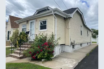 258 Randolph St, Carteret, NJ 07008 - Photo 3