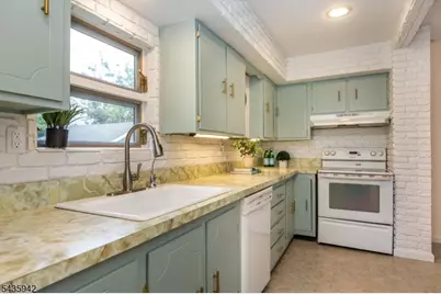 42 Johnson Ave, Bloomfield, NJ 07003 - Photo 21