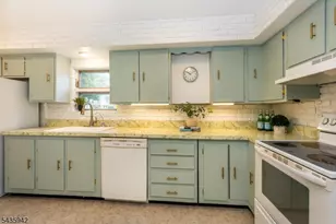 42 Johnson Ave, Bloomfield, NJ 07003 - Photo 19