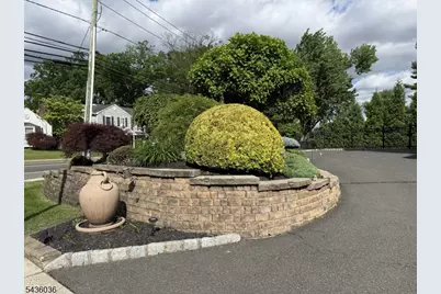 1 Hartman Ct, Clark Township, NJ 07066 - Photo 5