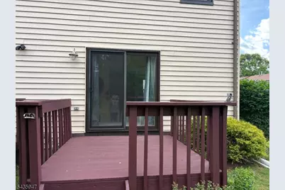 131 Locust Ct, Raritan Township, NJ 08822 - Photo 11