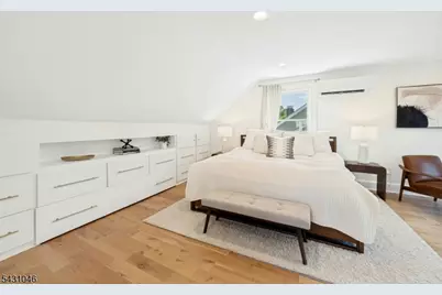 2 Columbus Ave, Montclair, NJ 07042 - Photo 27