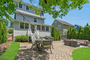 2 Columbus Ave, Montclair, NJ 07042 - Photo 39