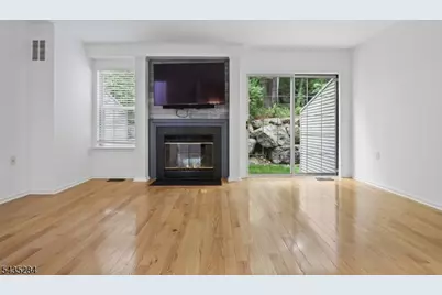 23 Rushmore Ln, Allamuchy Township, NJ 07840 - Photo 5