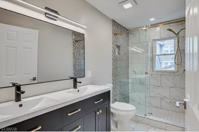 311 W 3rd Ave, Roselle, NJ 07203 - Photo 13