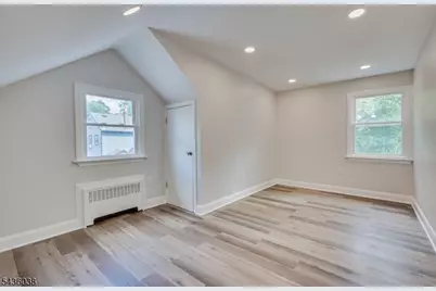 311 W 3rd Ave, Roselle, NJ 07203 - Photo 29