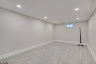 311 W 3rd Ave, Roselle, NJ 07203 - Photo 33