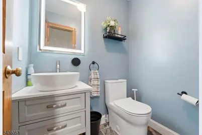 4 Meadow Oak Dr, Frelinghuysen Township, NJ 07825 - Photo 21