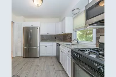33 Lincoln Ave, Vernon, NJ 07462 - Photo 3