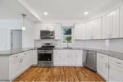 118 W 2nd St, Clifton, NJ 07011 - Photo 11
