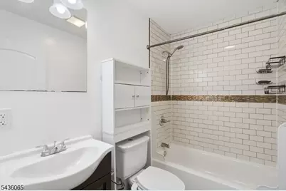 118 W 2nd St, Clifton, NJ 07011 - Photo 23