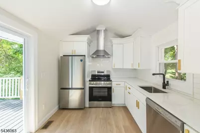 8 Shawondasee Rd, Vernon, NJ 07422 - Photo 15