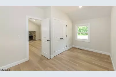 8 Shawondasee Rd, Vernon, NJ 07422 - Photo 19