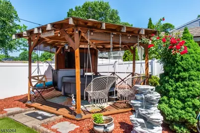 41 Frederick Ave, Hawthorne, NJ 07506 - Photo 7