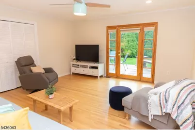 13 Sunset Dr, Clark Township, NJ 07066 - Photo 17