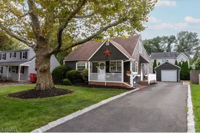 13 Sunset Dr, Clark Township, NJ 07066 - Photo 1