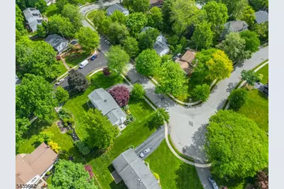 22 Woodbine Trl, Parsippany, NJ 07054 - Photo 41