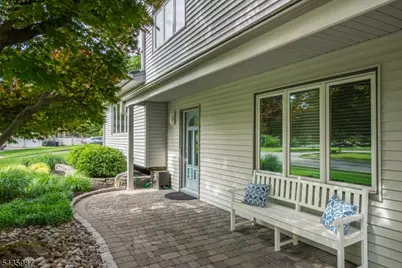 22 Woodbine Trl, Parsippany, NJ 07054 - Photo 5