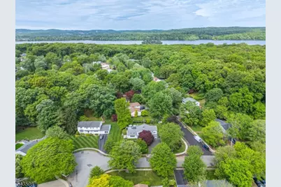 22 Woodbine Trl, Parsippany, NJ 07054 - Photo 43