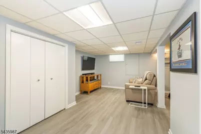 22 Woodbine Trl, Parsippany, NJ 07054 - Photo 31