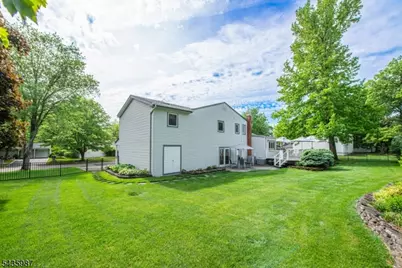 22 Woodbine Trl, Parsippany, NJ 07054 - Photo 37