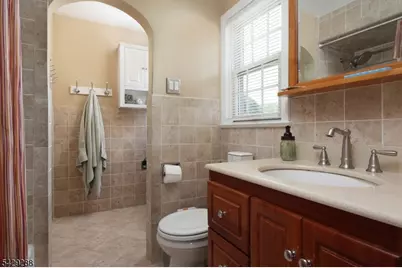 303 E Webster Ave, Roselle Park, NJ 07204 - Photo 17