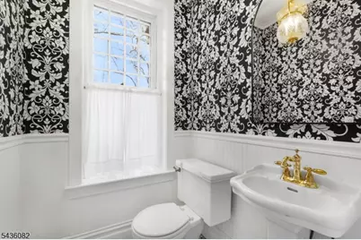 211 Mountainside Rd, Mendham Township, NJ 07945 - Photo 19