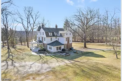 211 Mountainside Rd, Mendham Township, NJ 07945 - Photo 3