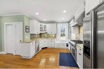 211 Mountainside Rd, Mendham Township, NJ 07945 - Photo 15