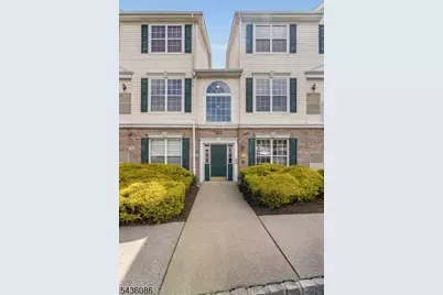 62 Limerick Ln, Lopatcong Township, NJ 08865 - Photo 1