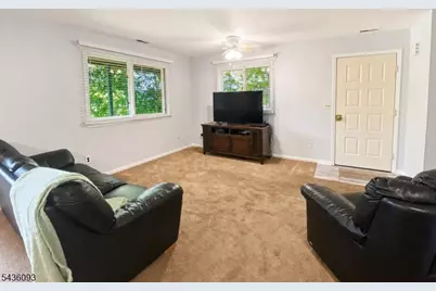 1 Gray Rock Dr Unit #1, Vernon, NJ 07462 - Photo 3