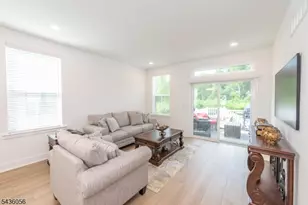 18 Flower Horn Blvd, Randolph Township, NJ 07869 - Photo 13