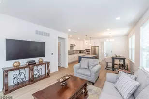 18 Flower Horn Blvd, Randolph Township, NJ 07869 - Photo 11