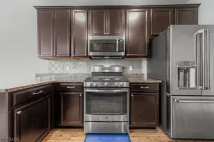 411 Parkview Ln, Rockaway Township, NJ 07866 - Photo 11