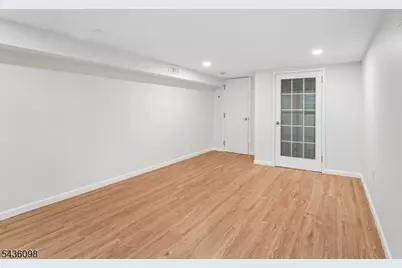 14 Witkowski Way, Wayne, NJ 07470 - Photo 35