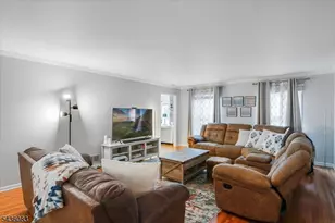 58 Musiker Ave, Randolph Township, NJ 07869 - Photo 13