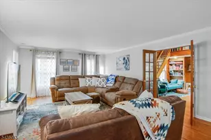 58 Musiker Ave, Randolph Township, NJ 07869 - Photo 3