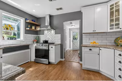 70 Berkley Ave, Woodbridge Township, NJ 07067 - Photo 13