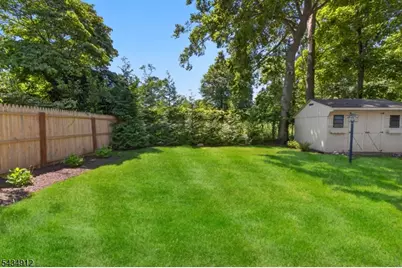 70 Berkley Ave, Woodbridge Township, NJ 07067 - Photo 41