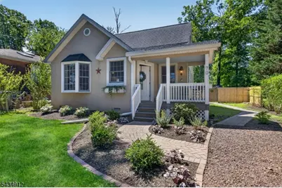 70 Berkley Ave, Woodbridge Township, NJ 07067 - Photo 1