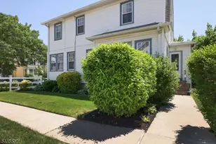 17 Wellesley St, Maplewood, NJ 07040 - Photo 27