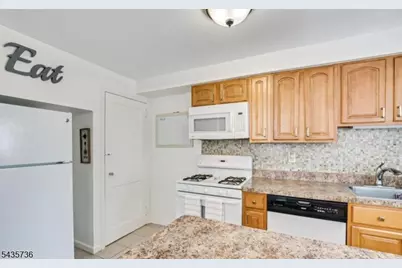 5B Mayfield Pl, Metuchen, NJ 08840 - Photo 9
