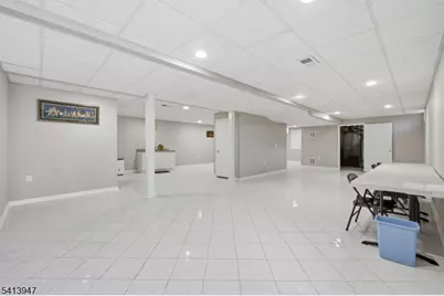 31 Phillip Dr, Parsippany, NJ 07054 - Photo 35
